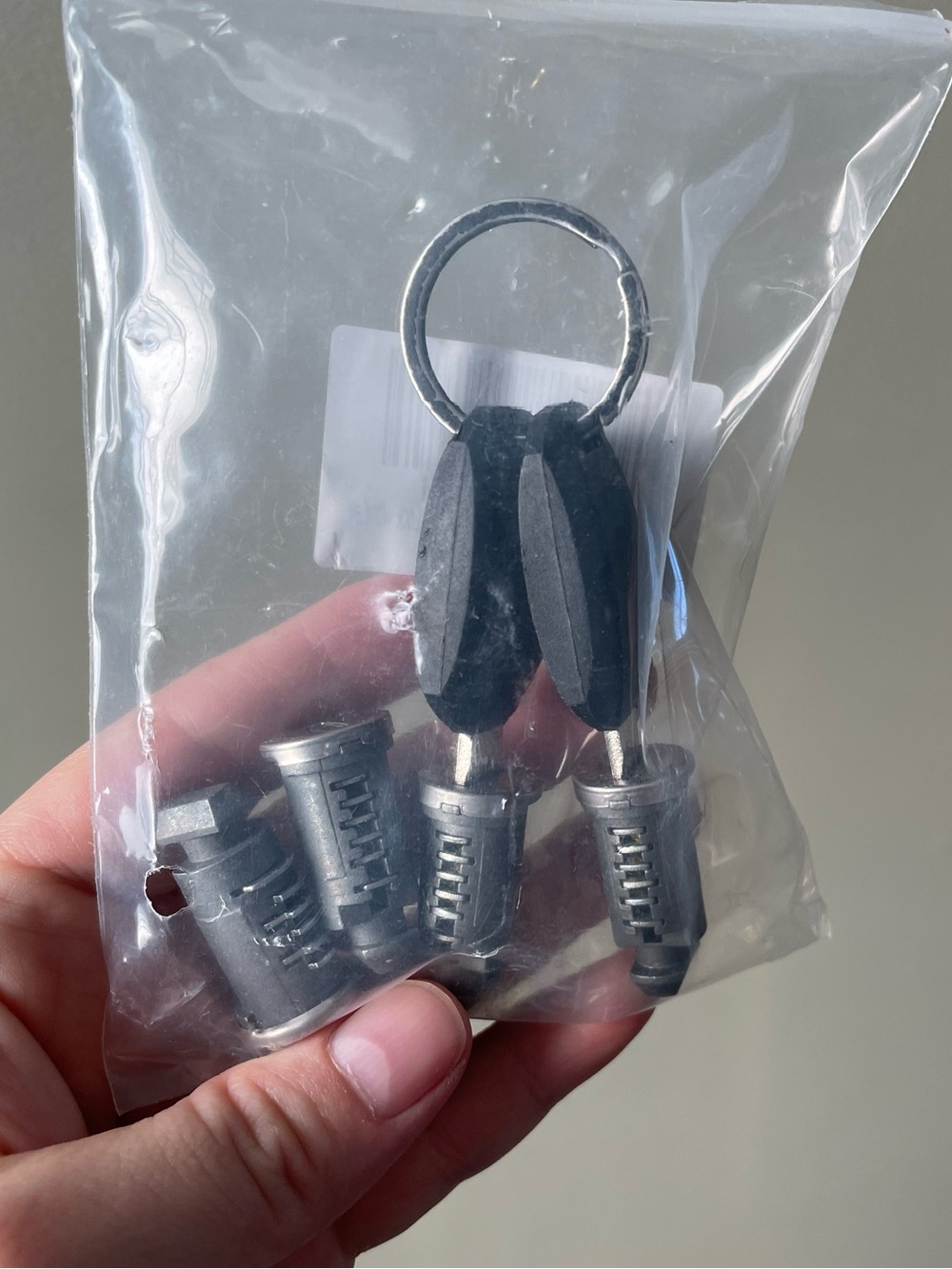 NEW Thule One-Key System 2-Pack Replacement - Picture 3 of 4